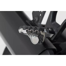 Evolution Footrest — Passenger, Black/Silver