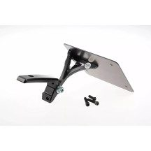 Placa de matrícula — 20 cm (7-7/8") de alto, 18 cm (7") de ancho