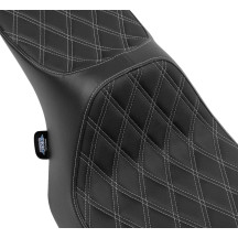 Predator III Seat — Black, 12" driver width