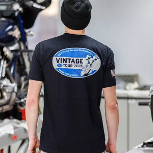 Camiseta Vintage Tour — Talla M, Negro, Corte regular