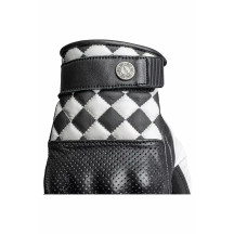 Tracker Gloves — M, White, Black