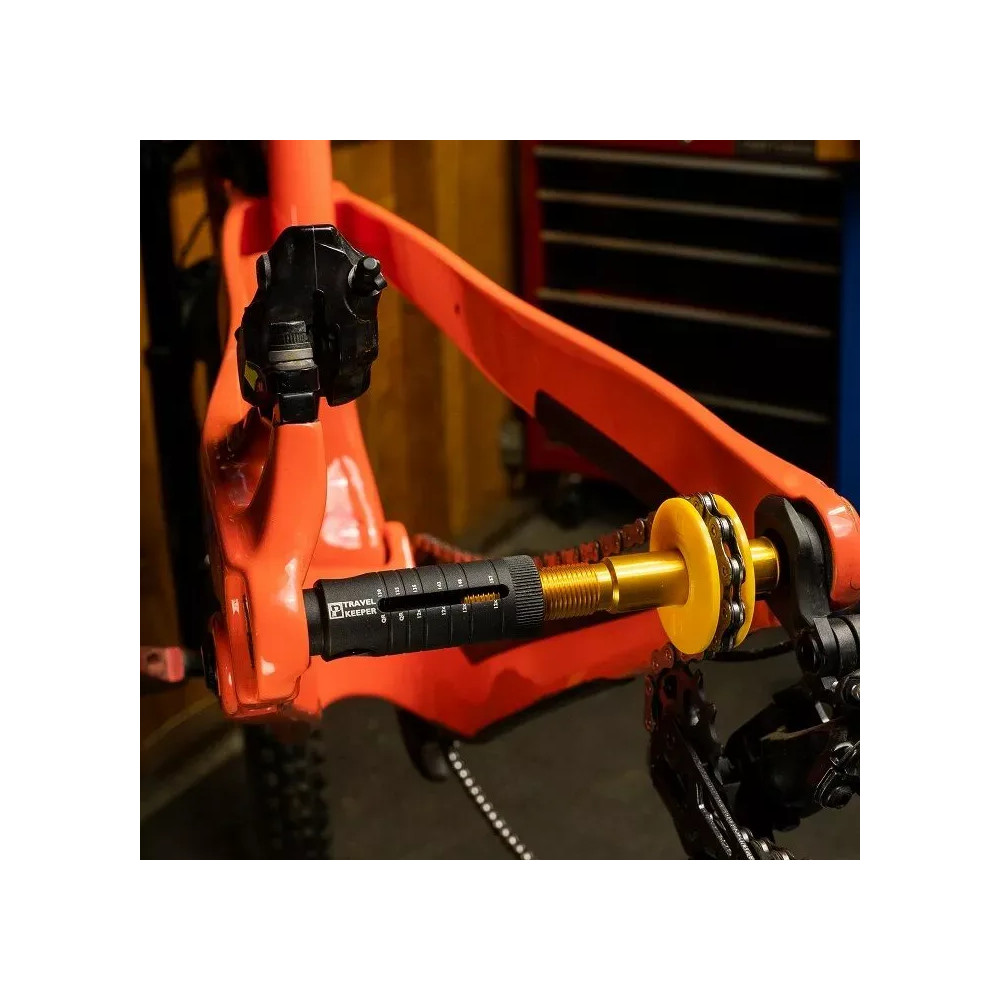 Guardacadena de viaje — Negro, Oro, compatible con QR 130/135 y eje pasante 12x157mm