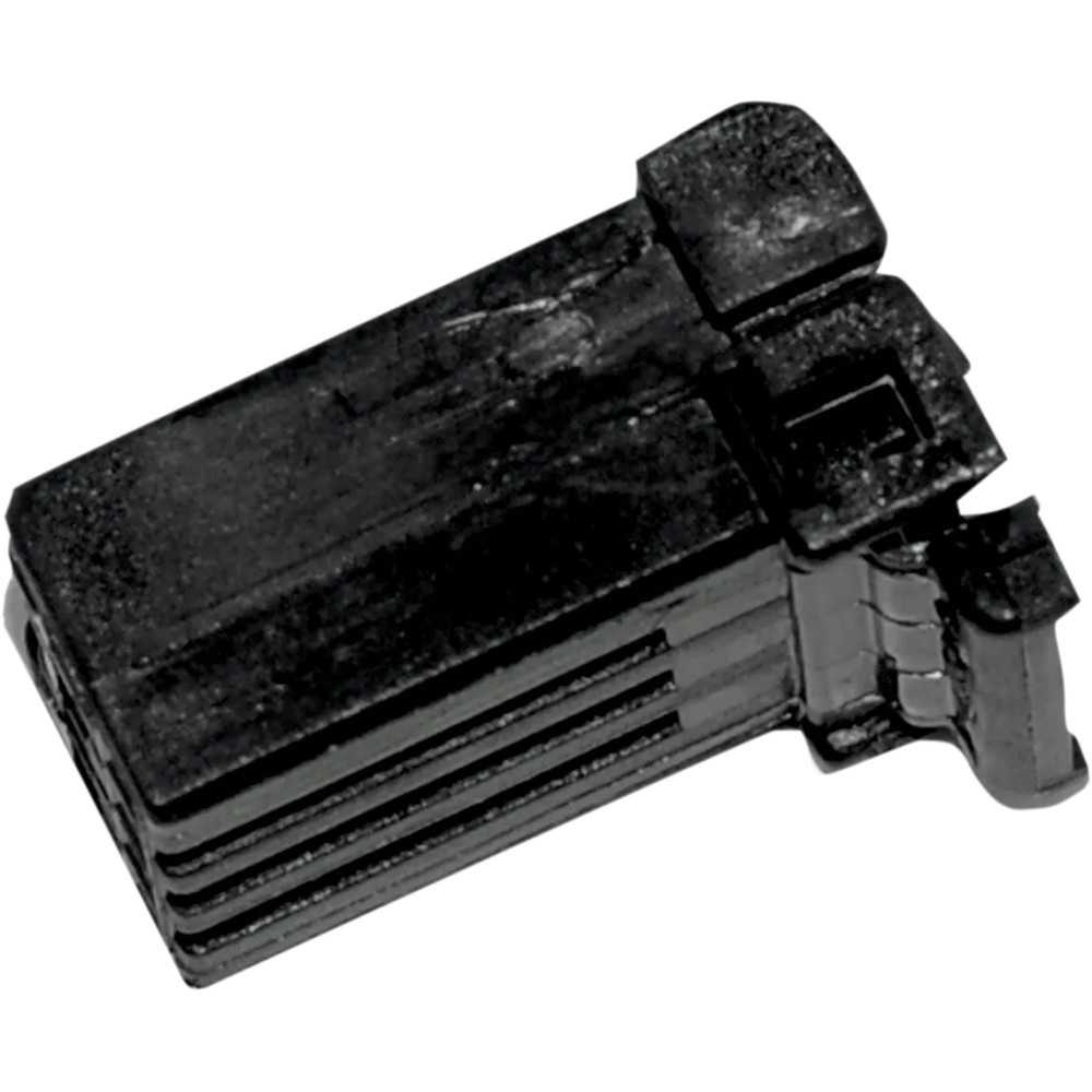 AMP 040 Connector — 4-pin, male, black