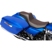 Asiento Predator III de alcance extendido — 75 cm de largo, 30,5 cm de ancho del conductor, Negro, Rojo