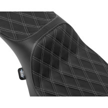 Extended Reach Predator III Seat — 75 cm (29.5") length, 30.5 cm (12") driver width, 2-up