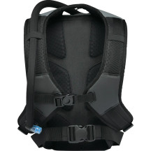 Hydrant Pack — 3 L, 40.5 cm H, 21.5 cm W