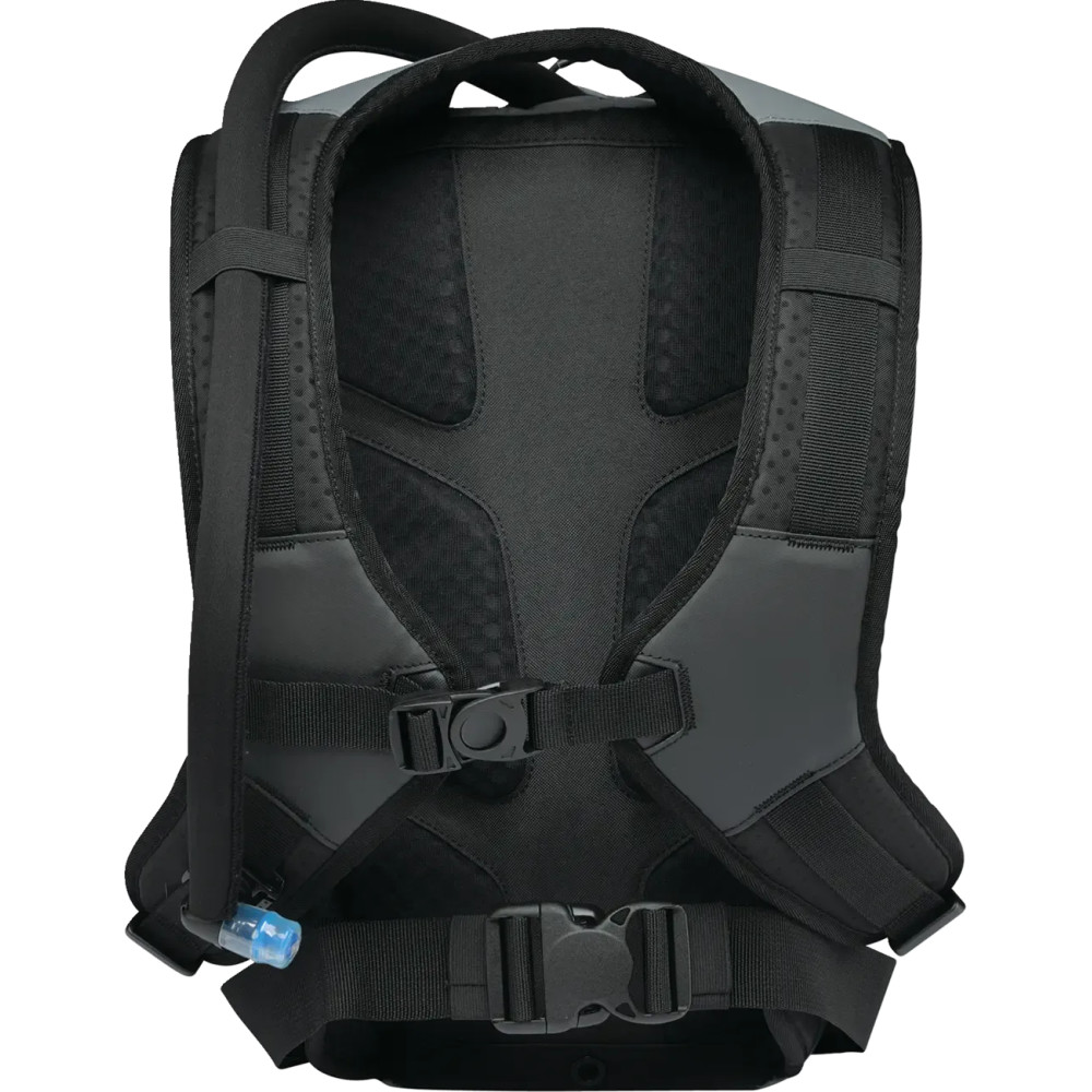 Hydrant Pack — 3 L, 40.5 cm H, 21.5 cm W