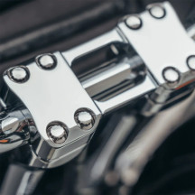 Assault Handlebar Risers — 10 cm (4") rise, 32 mm (1-1/4") clamp, Chrome