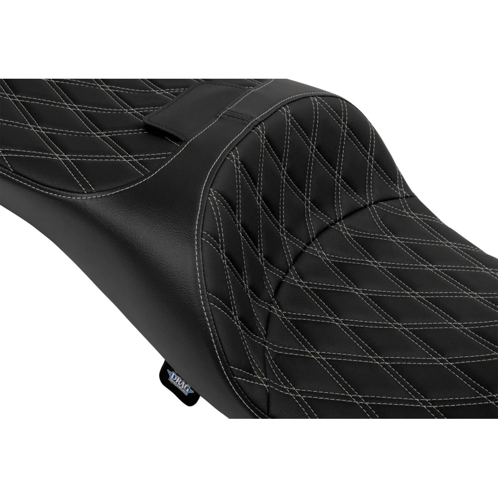 Extended Reach Freedom Touring Seats — 77.5 cm (30-1/2") length, 38 cm (15") driver width