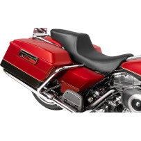 Performance Predator 2-Up Seat — 78.5 cm length, fits '97–'07 FLT/FLHT/FLR w/ lower dash ext 2202-0070