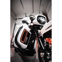 Inserciones de luz ámbar/blanco para carenado inferior — Harley-Davidson®, ámbar y blanco