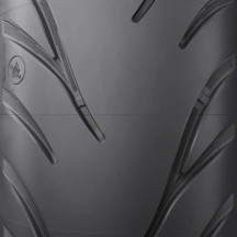 Neumático Commander III reforzado para cruiser — 140/90B15, trasera, pared lateral negra