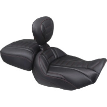 Asiento Solo Deluxe Touring — 39,5 cm (15-1/2") de ancho, Negro, Rojo