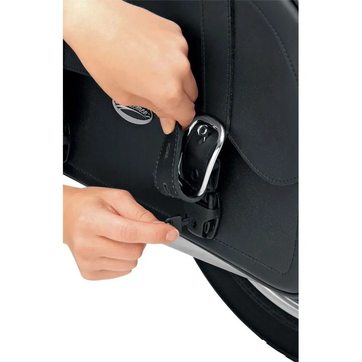 Drifter™ Slant Saddlebags — 61 × 28 × 18 cm, Negro, Par