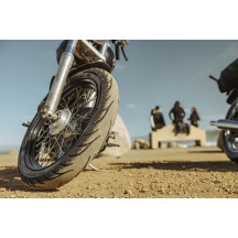 Neumático Commander III Cruiser — 90/90-21 delantero, 54H