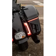 Bag Blades® con Lightstrike® — Harley-Davidson® alforja, rojo