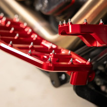 Aggressor Floorboards — 12" x 4-1/2", Red Anodized