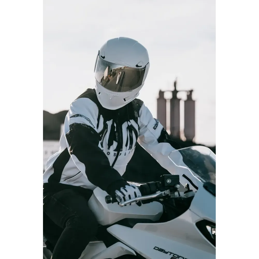 Airframe Pro™ Helmet — Size M, White gloss