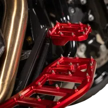 Aggressor Reposapiés — 30,5 cm x 11,43 cm, Rojo anodizado