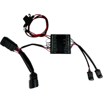 Aislador de carga dinámico — 30 A totales, 5 A por salida, 10 A por accesorio, 63 × 63 × 18.5 mm, Harley Davidson®