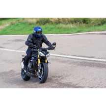Sportec™ 01 Neumático — 150/60ZR17
