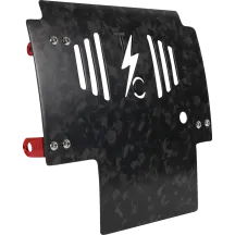Placa protectora de fibra de carbono forjada — Negro, con soportes rojos