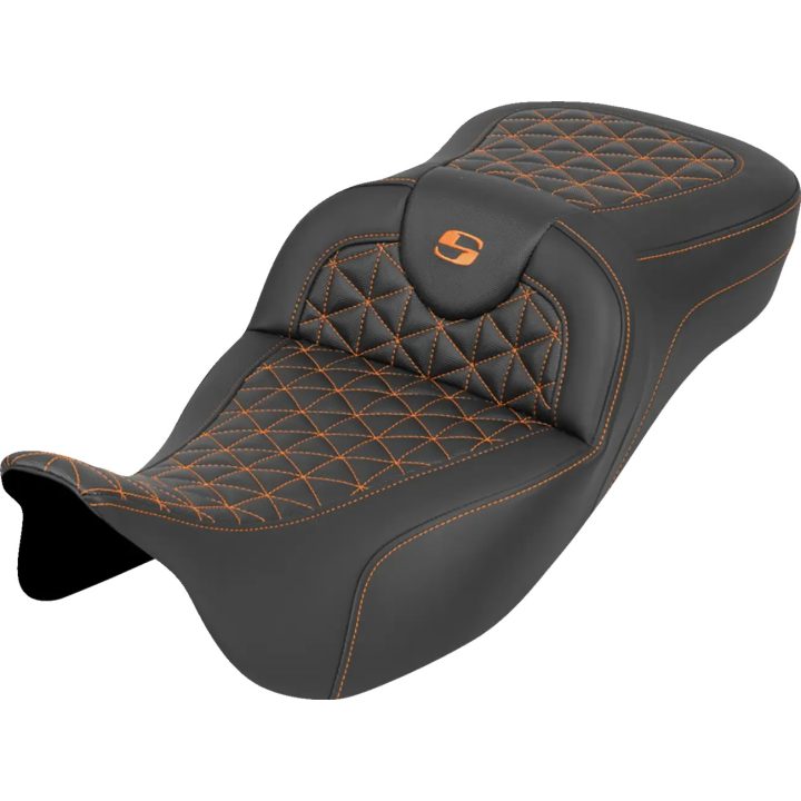 Asiento RoadSofa™ Tri Gripper — soporte lumbar de 5.5" (13.97 cm), largo del asiento 17.5" (44.5 cm), ancho del asiento 15" (38 cm), Negro, Naranja
