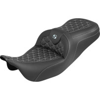 Asiento RoadSofa™ Tri Gripper — Negro, 78.74 cm longitud total, 39.5 cm longitud conductor, 13.97 cm soporte lumbar