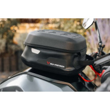 PRO Micro WP Bolsa de depósito (4 litros) — montaje magnético, 26,9 x 19,9 x 13,3 cm, negro