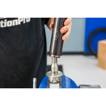Extractor de rodamientos del vástago de dirección — Compatible con modelos touring Harley-Davidson® '14 en adelante, Negro