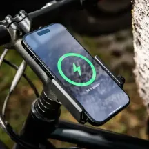 E-Cap Universal Charging Phone Clamp — Black, MagSafe®, Handlebar Mount