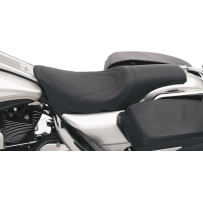 Predator Seat — Black, Overall 81 cm (32"), Driver 40.5 cm (16")