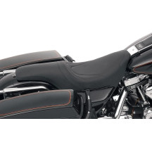 Predator Seat — Black, Overall 81 cm (32"), Driver 40.5 cm (16")
