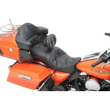 Backrest Compatible 2-Up Leather Touring Seat — 80 cm (31-1/2"), Black