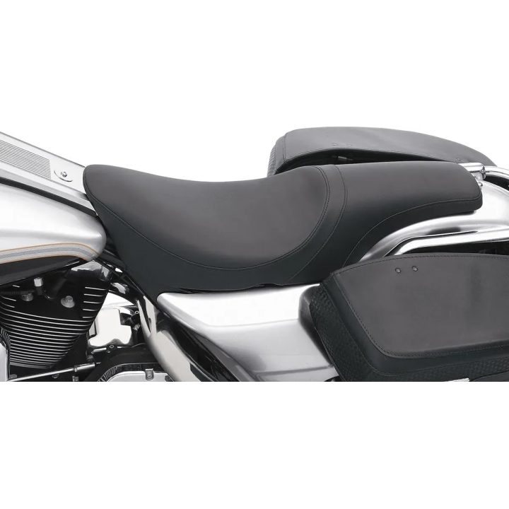 Predator Seat — 81 cm (32") overall, 25.5 cm (10") width, Black