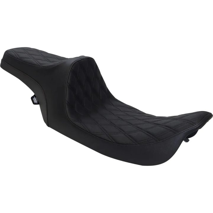 Predator III Seat — Black, 17-3/4" driver length, fits '99-'07 FLHR/FLHX