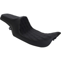 Predator III Seat — Black, 17-3/4" driver length, fits '99-'07 FLHR/FLHX