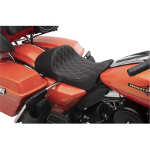 EZ-ON Mount Forward Low Solo Seat — Black, 58.5 cm (23"), excludes '23 FLHXSE/FLTRXSE