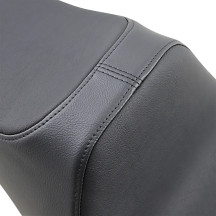 Extended Reach Predator III Seat — 77.5 cm overall, 28.5 cm driver width, Black