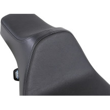 Extended Reach Predator III Seat — 30-3/4" overall, 17" driver, 11-1/2" wide, fits '97-'07 FLT/FLHT/FLR