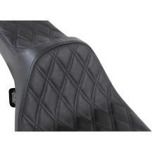Extended Reach Predator III Seat — 17" driver length, 11-1/2" driver width, fits '97-'07 FLT/FLHT/FLR