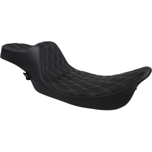 Asiento Predator III de alcance extendido — 17" conductor, compatible con '97-'07 FLT/FLHT/FLR