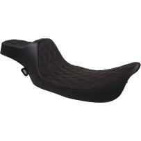 Asiento Predator III de alcance extendido — 78 cm (30-3/4") largo total, compatible con '97-'07 FLT/FLHT/FLR, Negro, Rojo