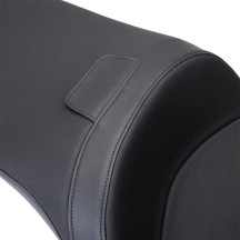 Asiento Freedom Touring — soporte de 15" (38 cm) para piloto, 30,5" (77,5 cm) de largo, Negro