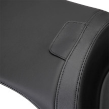 Asiento Freedom Touring — ancho del conductor 38 cm (15"), largo 77.5 cm (30-1/2"), negro