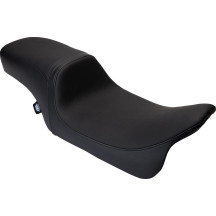 Asiento Performance Predator 2-Up — 76 cm (30"), soporte del conductor 5,75" (14,6 cm) no compatible con '23 FLHXSE/FLTRXSE