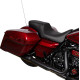 Asiento Performance Predator 2-Up — 76 cm (30"), soporte del conductor 5,75" (14,6 cm) no compatible con '23 FLHXSE/FLTRXSE