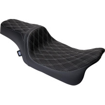 Predator 1-Up Seat — 30 cm driver width, 76 cm length, Black/Silver