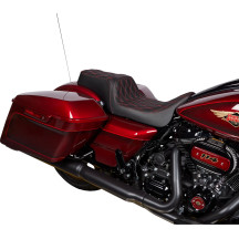 Asiento Predator 1-Up — 76 cm (30") de largo, 30 cm (11-3/4") ancho del conductor