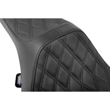 Asiento Predator III — 76 cm (30") longitud, 30.5 cm (12") ancho delantero, 2 plazas